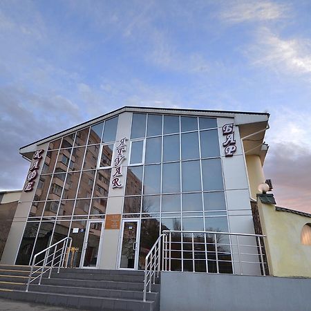 Jaguar Hotel Mykolaiv Exterior foto